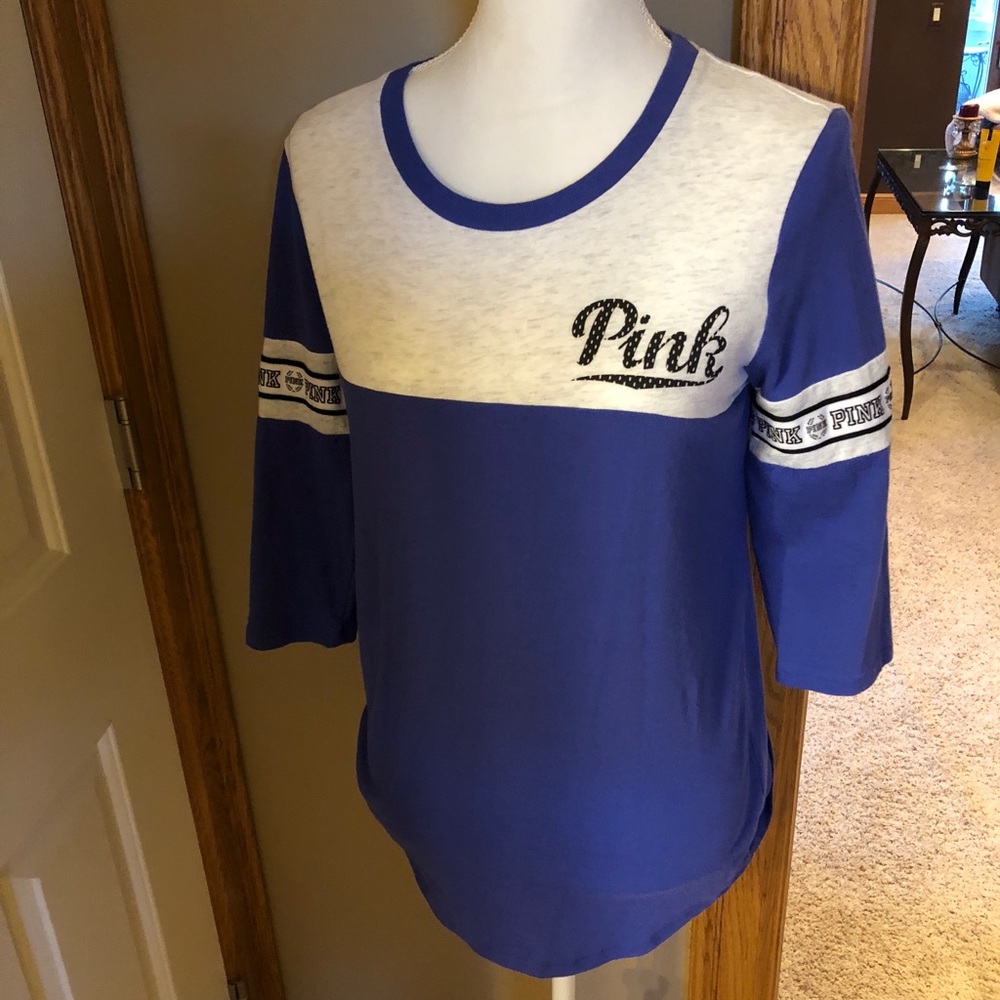 VS PINK 3/4 T-shirt. 💜